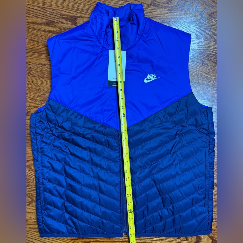 Gorgeous Nike Therma-FIT 
Midweight Puffer VEST!!! - Picture 9 of 9
